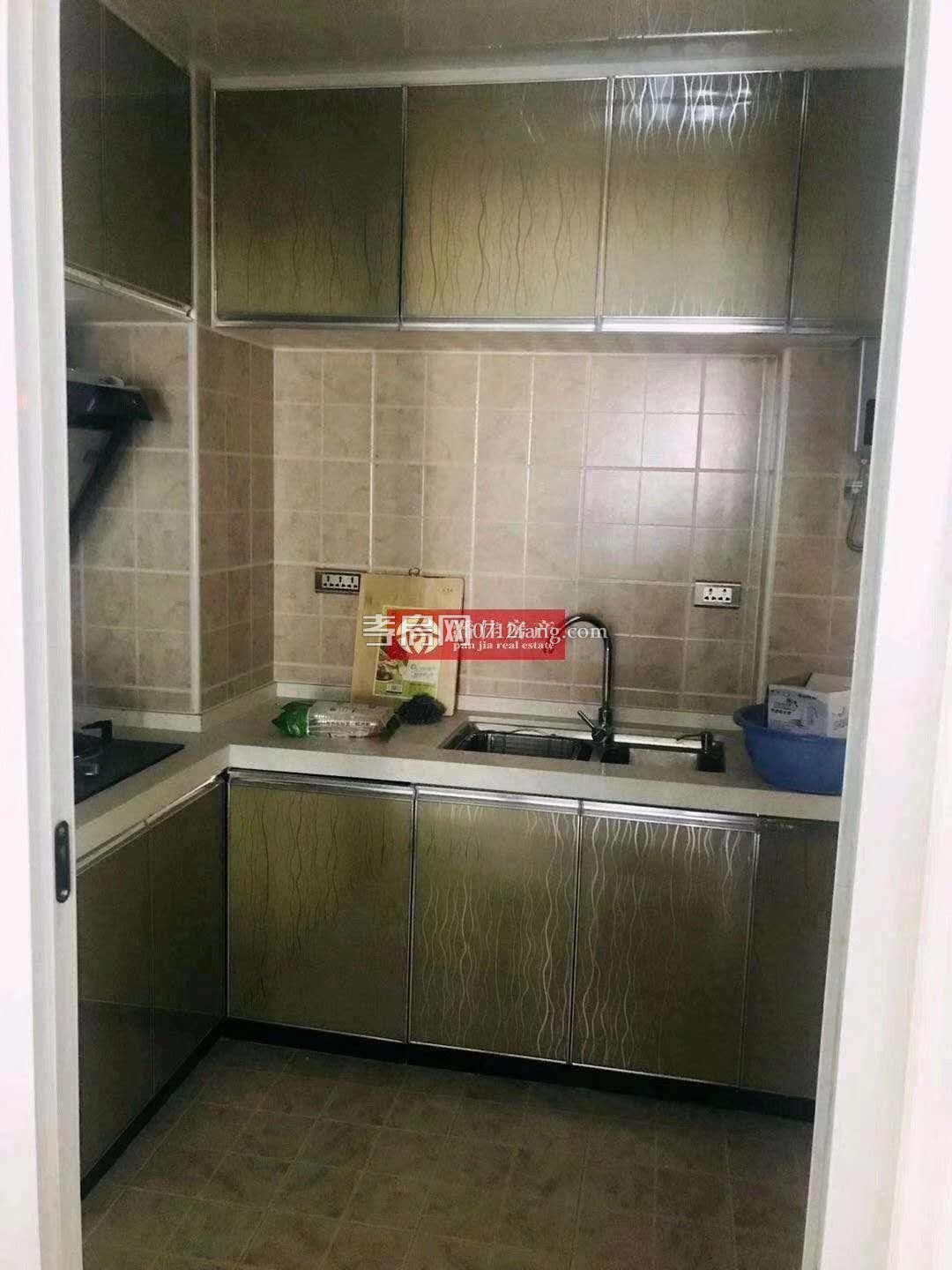 鼎觀世界3室2廳1衛(wèi)98平精裝修準(zhǔn)新房中間樓層