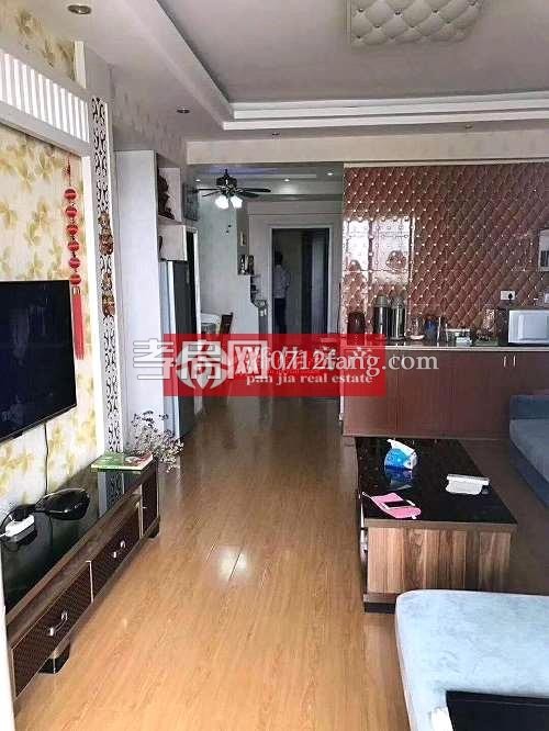 【潘佳房產(chǎn)推薦】灣流匯中間樓層110平米毛坯90萬(wàn)