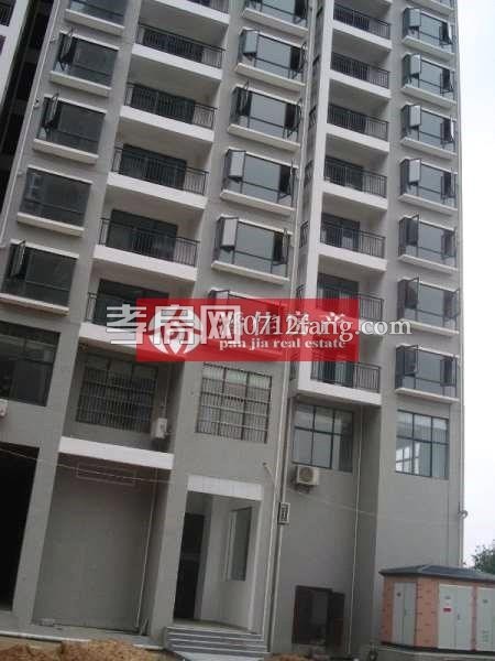 香港城中央廣場138.8平米4室2廳2衛(wèi)毛坯房86萬