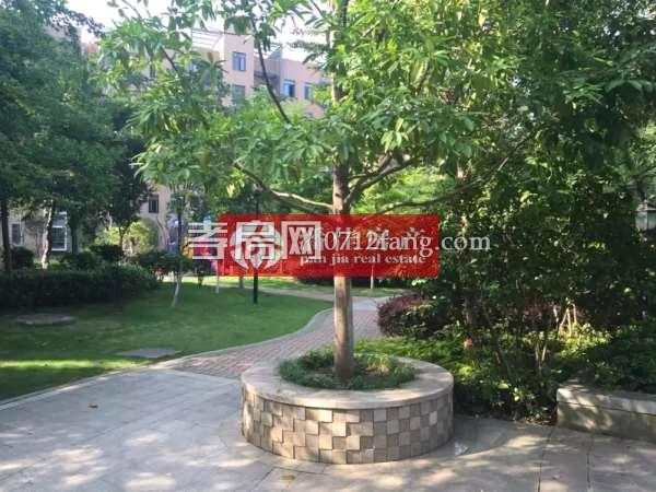 中建國(guó)際花園一期86平米2室2廳1衛(wèi)毛坯房70萬(wàn)