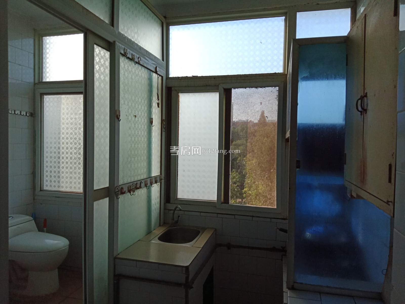 D1036乾坤陽(yáng)光3/2/2中裝4/6證滿二134平米118萬(wàn)