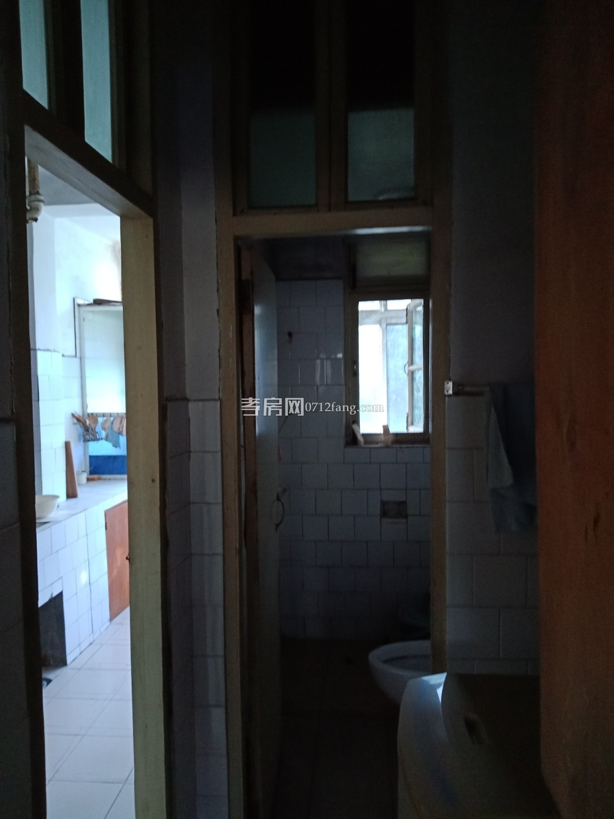   D1036 乾坤陽光 3/2/2中裝 4/6 證滿二 134平米 118萬