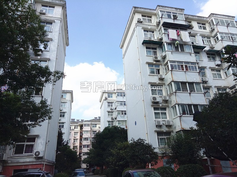  A3415文化路小學對面國稅局單位房 二室二廳一衛(wèi) 做的新隔熱防水