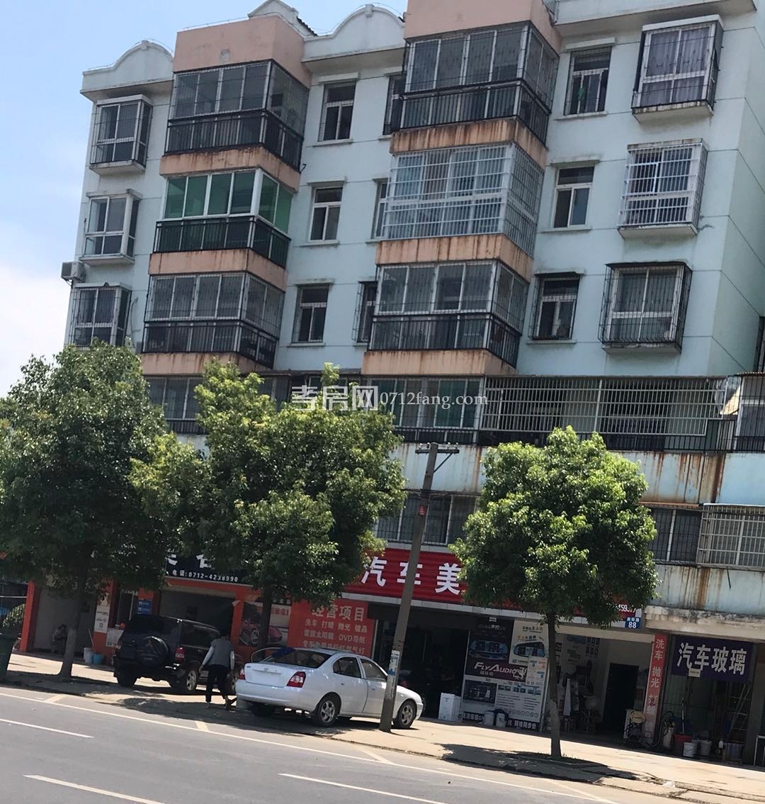 急售！云夢(mèng)南環(huán)路臨街門(mén)面房122平方地段好路面開(kāi)闊