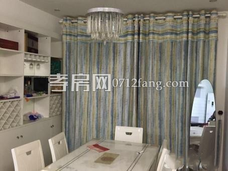 F176宇濟(jì)濱湖天地竹苑4/2/2精裝139平米20/27兩證滿二帶車庫成交價(jià)136萬