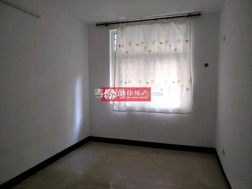 【潘佳房產(chǎn)推薦】滿二！乾坤名城1/6樓130㎡3室2廳2陽臺(tái)南北通透80萬