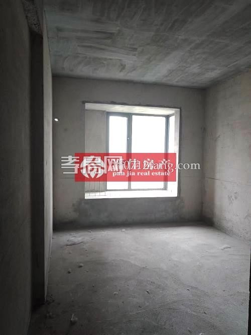 【潘佳房產(chǎn)推薦】【翡翠名都 中層102平米全新精裝75萬】