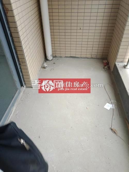 【潘佳房產(chǎn)推薦】【翡翠名都 中層102平米全新精裝75萬】