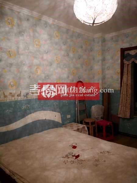 【潘佳房產(chǎn)推薦】【滿二泰陽(yáng)城二期130平米3室2廳2衛(wèi)精裝南北通透70萬(wàn)】