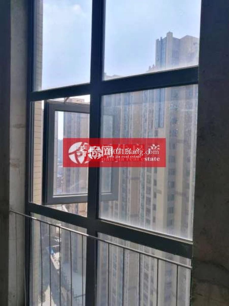 【潘佳房產(chǎn)推薦】【宇濟城中城2/6層131平米簡裝南北通透有院子方便停車60萬】