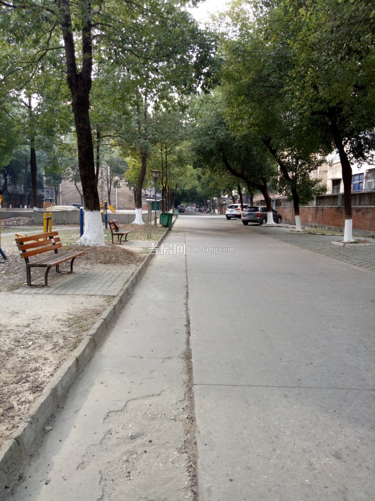 A3372后湖商贸城2/7二室二厅一卫简装不动产面积90.86平米售价59万