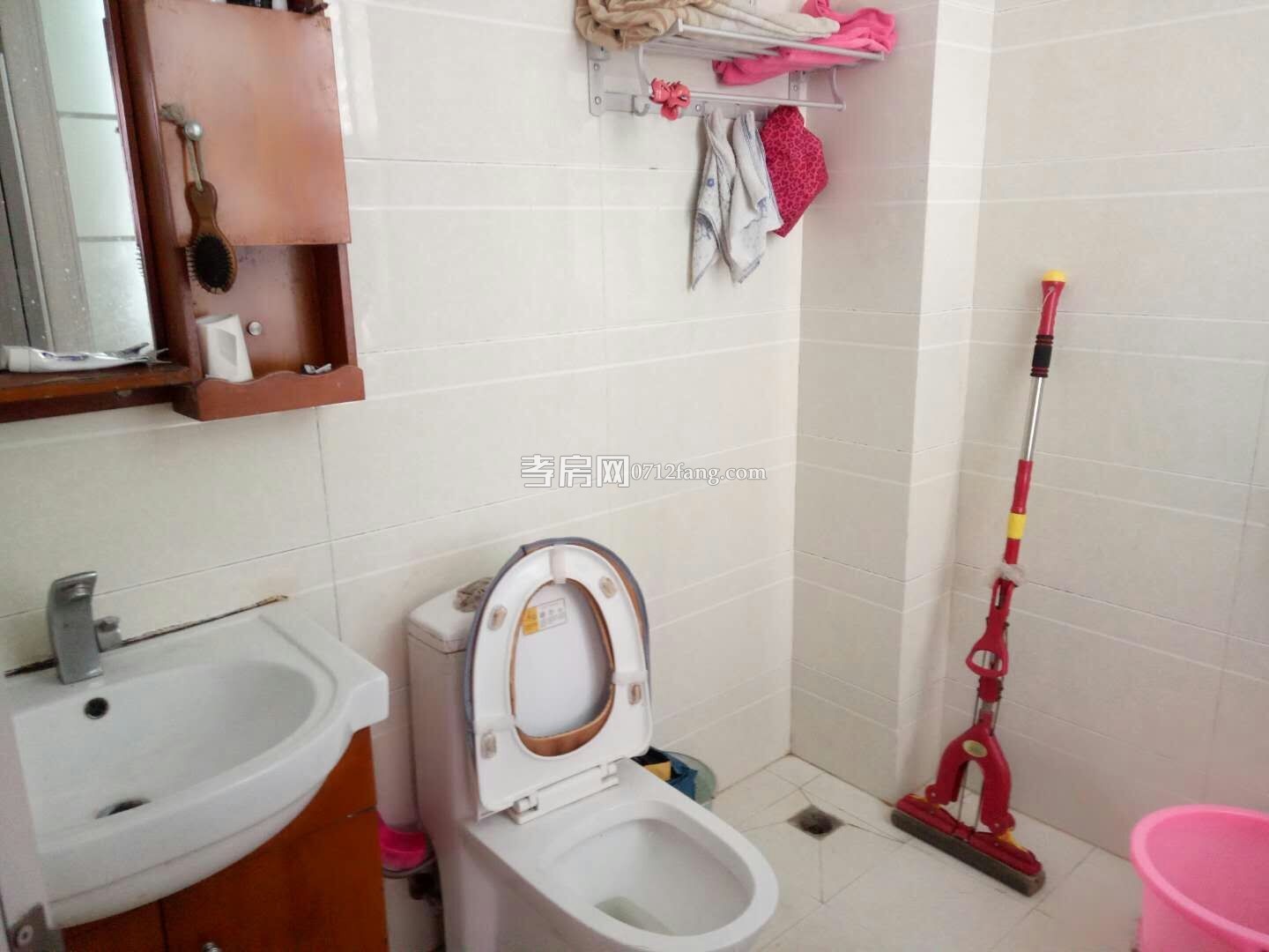 B2967福星城三期26/32毛坯3/2/2兩證滿五121平米95萬