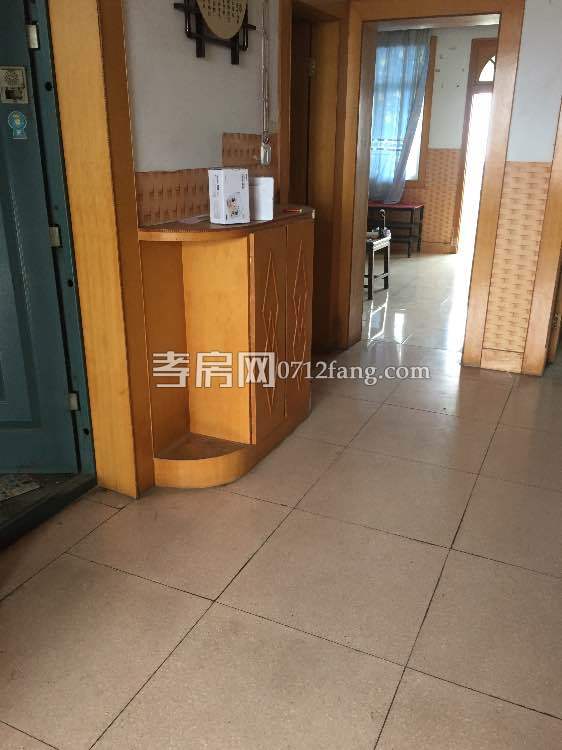 文化東路楚環(huán)中學(xué)附近房屋出租