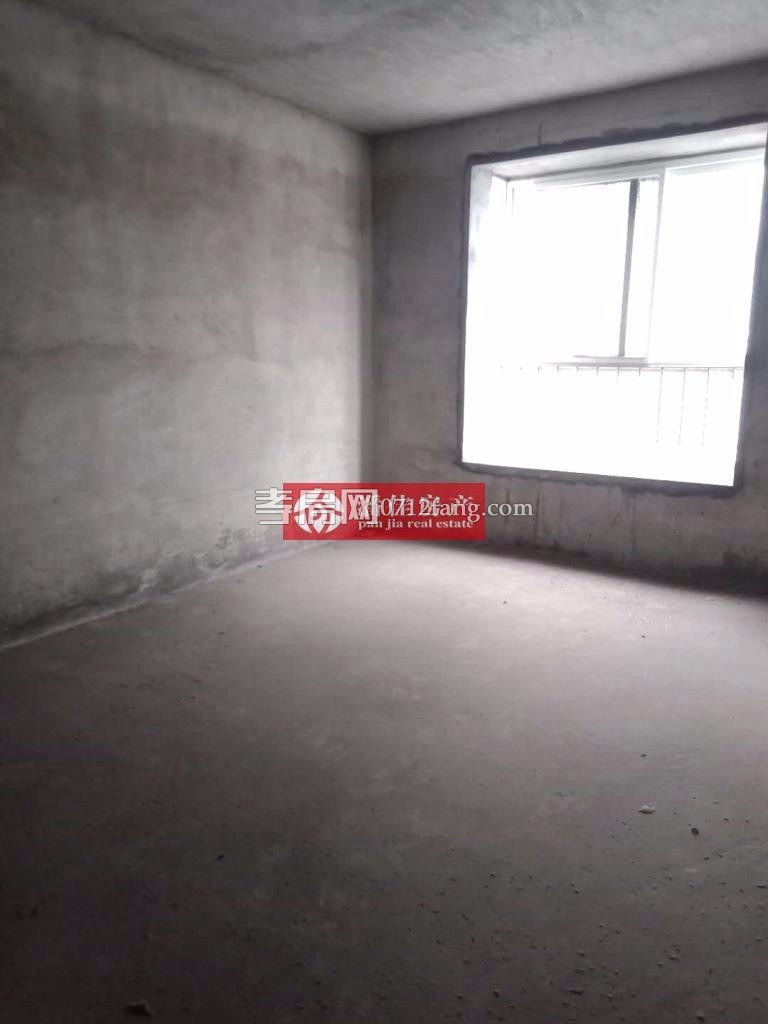 【潘佳房產(chǎn)推薦】滿二！城站路泰陽城5樓140㎡3室2廳南北通透56萬