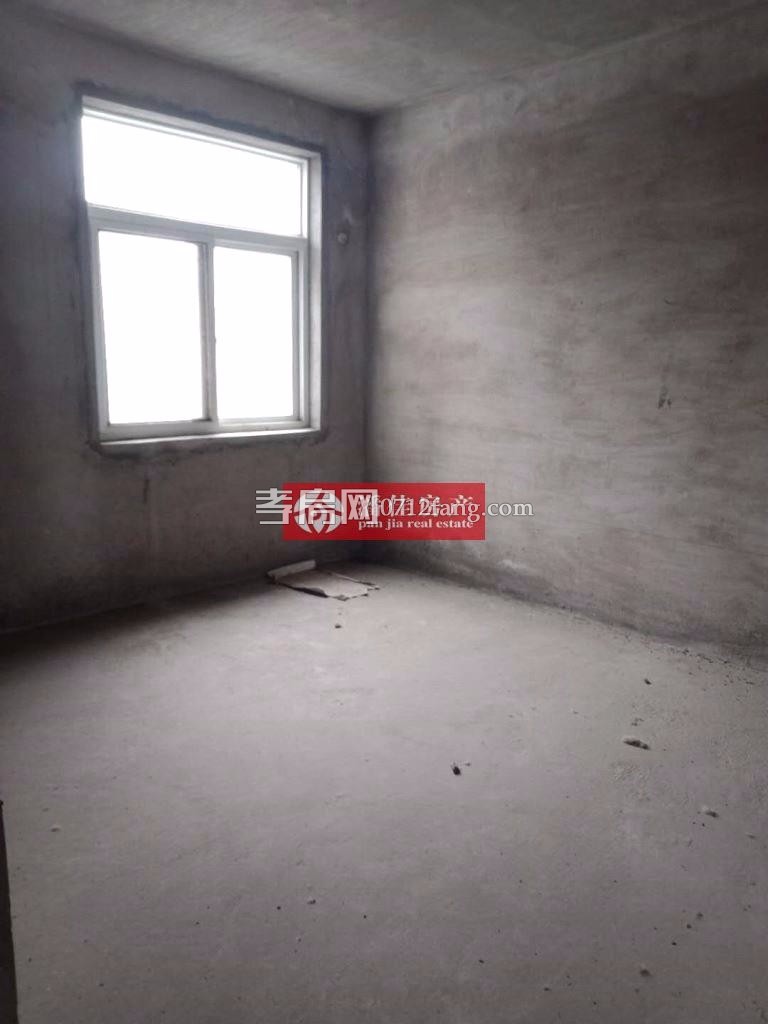 【潘佳房產(chǎn)推薦】滿二！城站路泰陽城5樓140㎡3室2廳南北通透56萬