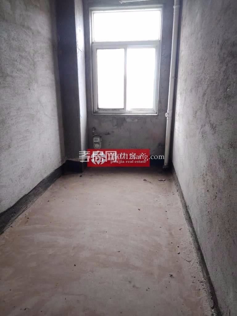 【潘佳房產(chǎn)推薦】滿二！城站路泰陽城5樓140㎡3室2廳南北通透56萬