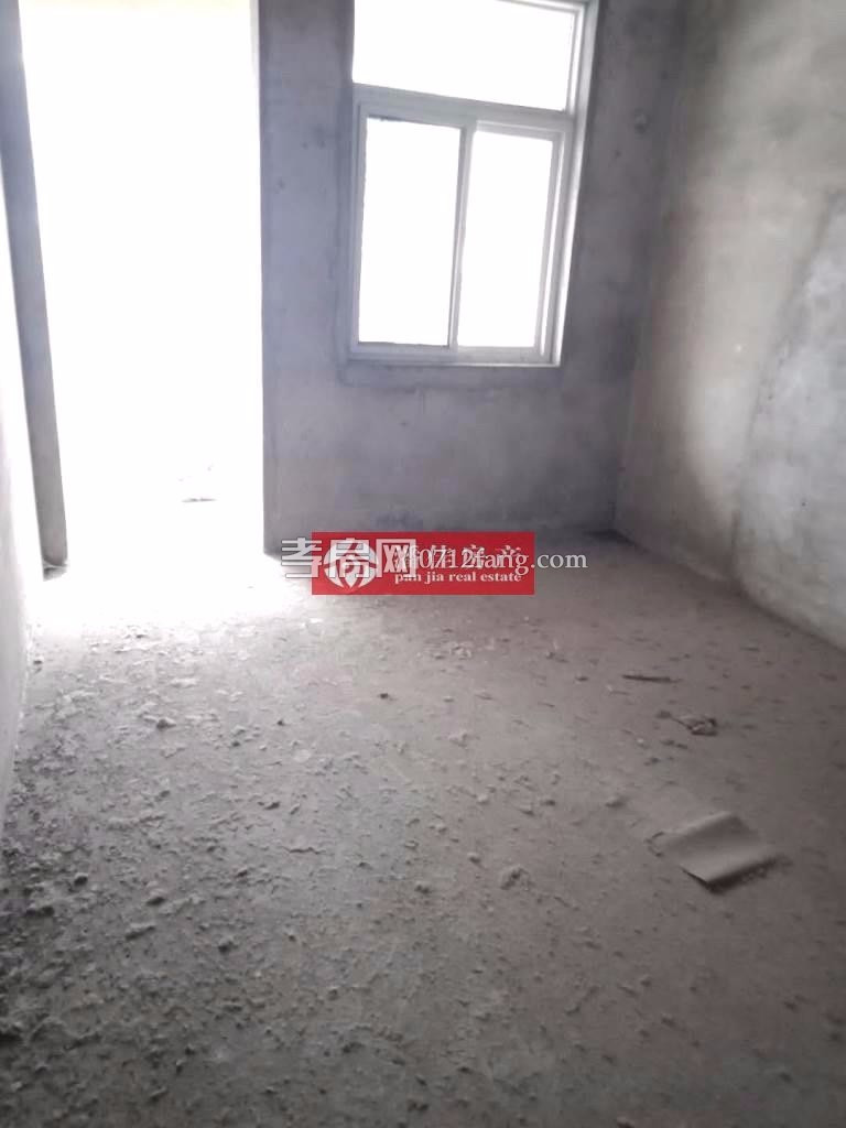 【潘佳房產(chǎn)推薦】滿二！城站路泰陽城5樓140㎡3室2廳南北通透56萬