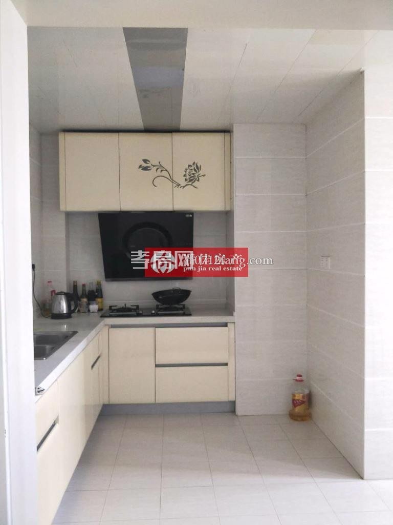 【潘佳房產(chǎn)推薦】【宇濟城中城2/6層131平米簡裝南北通透有院子方便停車60萬】