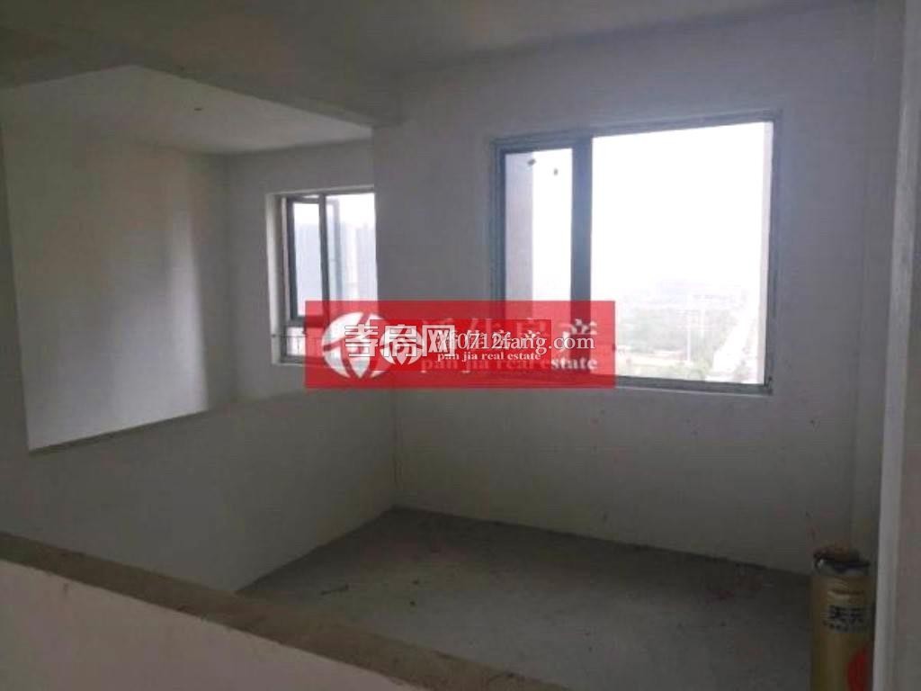 【潘佳房產(chǎn)推薦】【理絲小區(qū)98.21平米5/6樓三個大房南北通透】