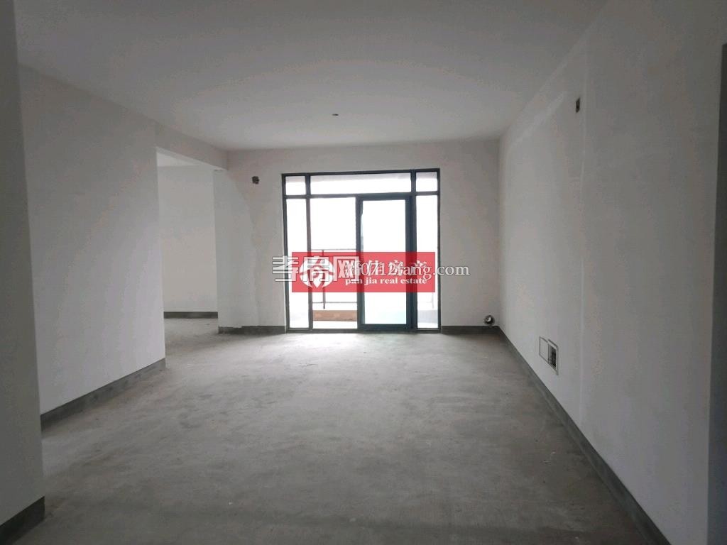 【潘佳房產推薦】中建國際花園1期124.77㎡送入戶花園 高層南北通透東戶型毛坯105萬