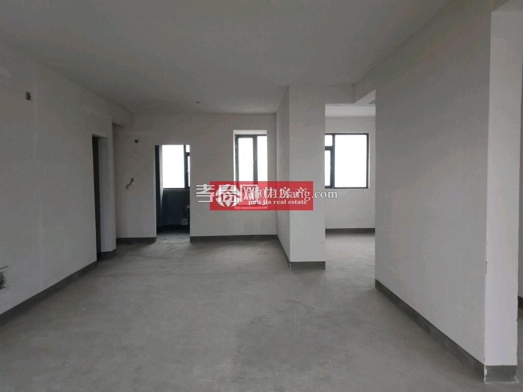 【潘佳房產推薦】中建國際花園1期124.77㎡送入戶花園 高層南北通透東戶型毛坯105萬