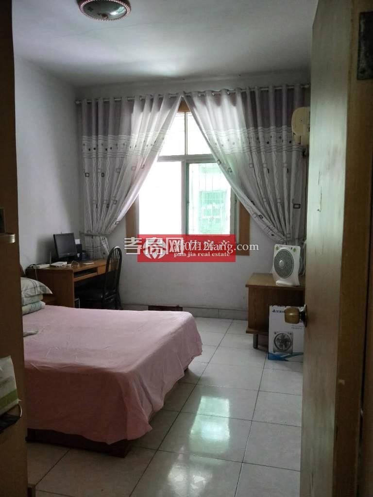 【潘佳房產(chǎn)推薦】【滿二！榮欣錦城南北通透7/7樓毛坯130平43萬誠售】