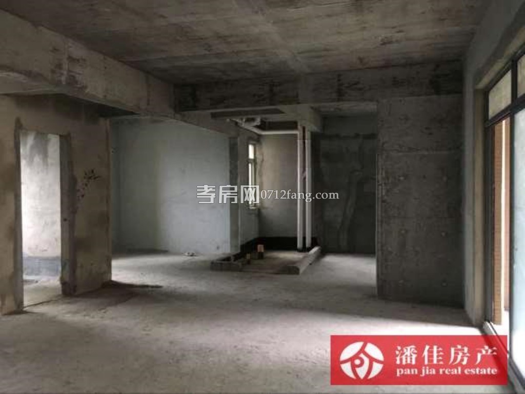 【潘佳房產(chǎn)推薦】【槐蔭大道大潤(rùn)發(fā)超市對(duì)面槐蔭閣4樓110平米三房40萬(wàn)】