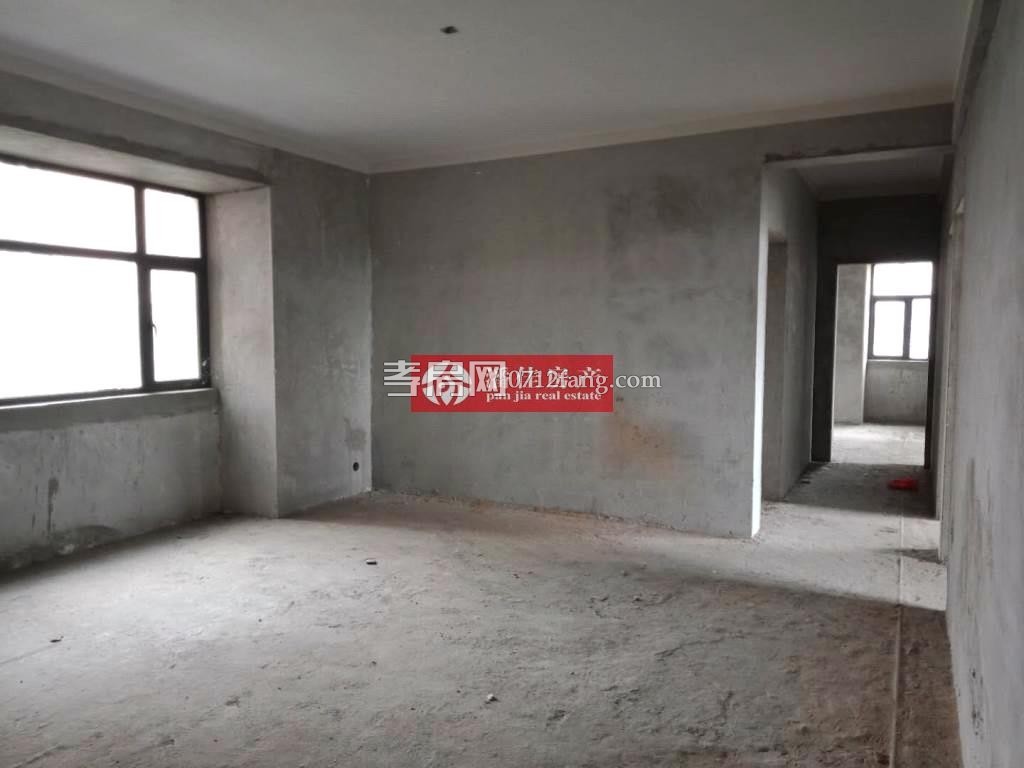 【潘佳房產(chǎn)推薦】【滿五 一水木清華114.53平新精裝未住人南北通透52萬】