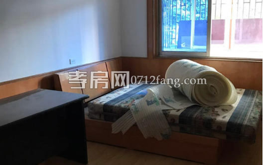 A3372后湖商贸城2/7二室二厅一卫简装不动产面积90.86平米售价59万