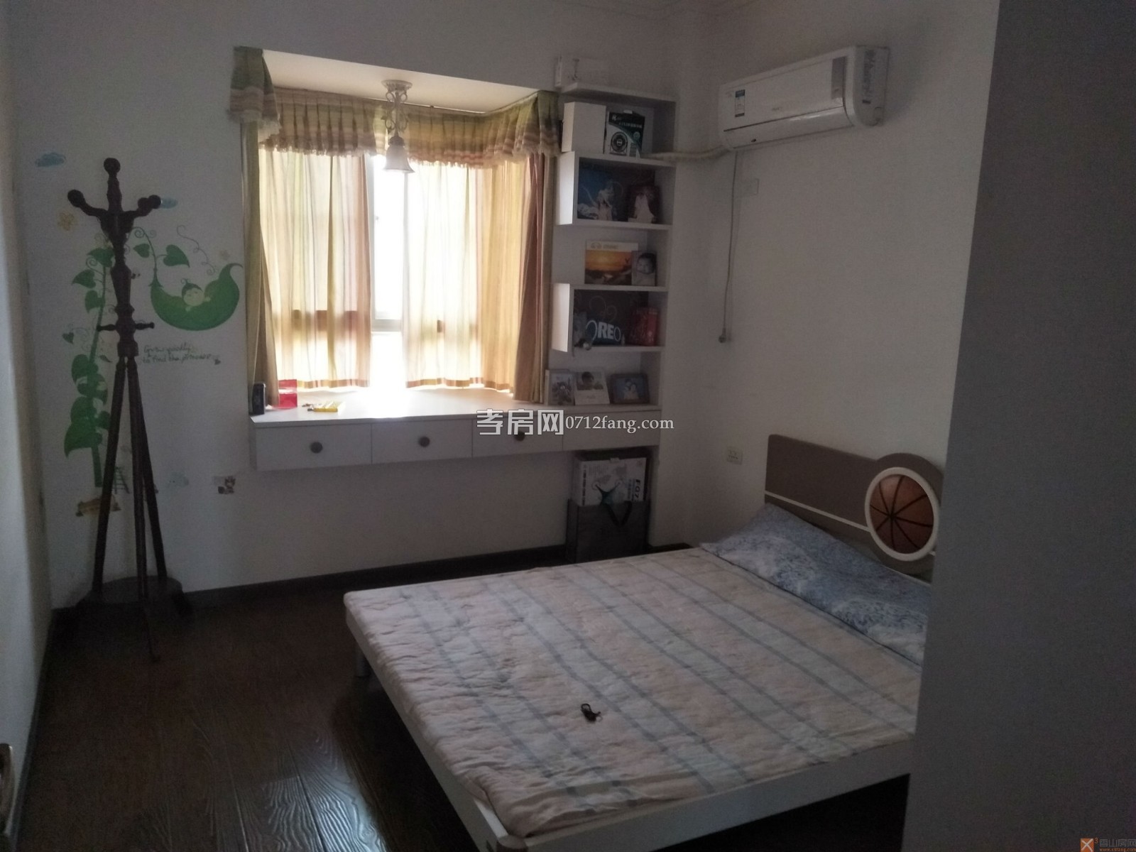 A3227锦绣后湖丽景苑三室二厅一卫8/19精装两证满五面积101平米售价73万