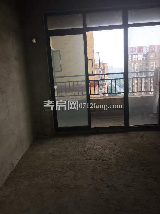 東城區(qū)經(jīng)典大戶型，毛坯房觀景房南北通透