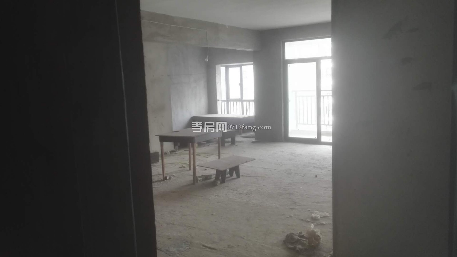 A3590宇济城中城3/2/1简装3/6两证满五面积126平售价55万