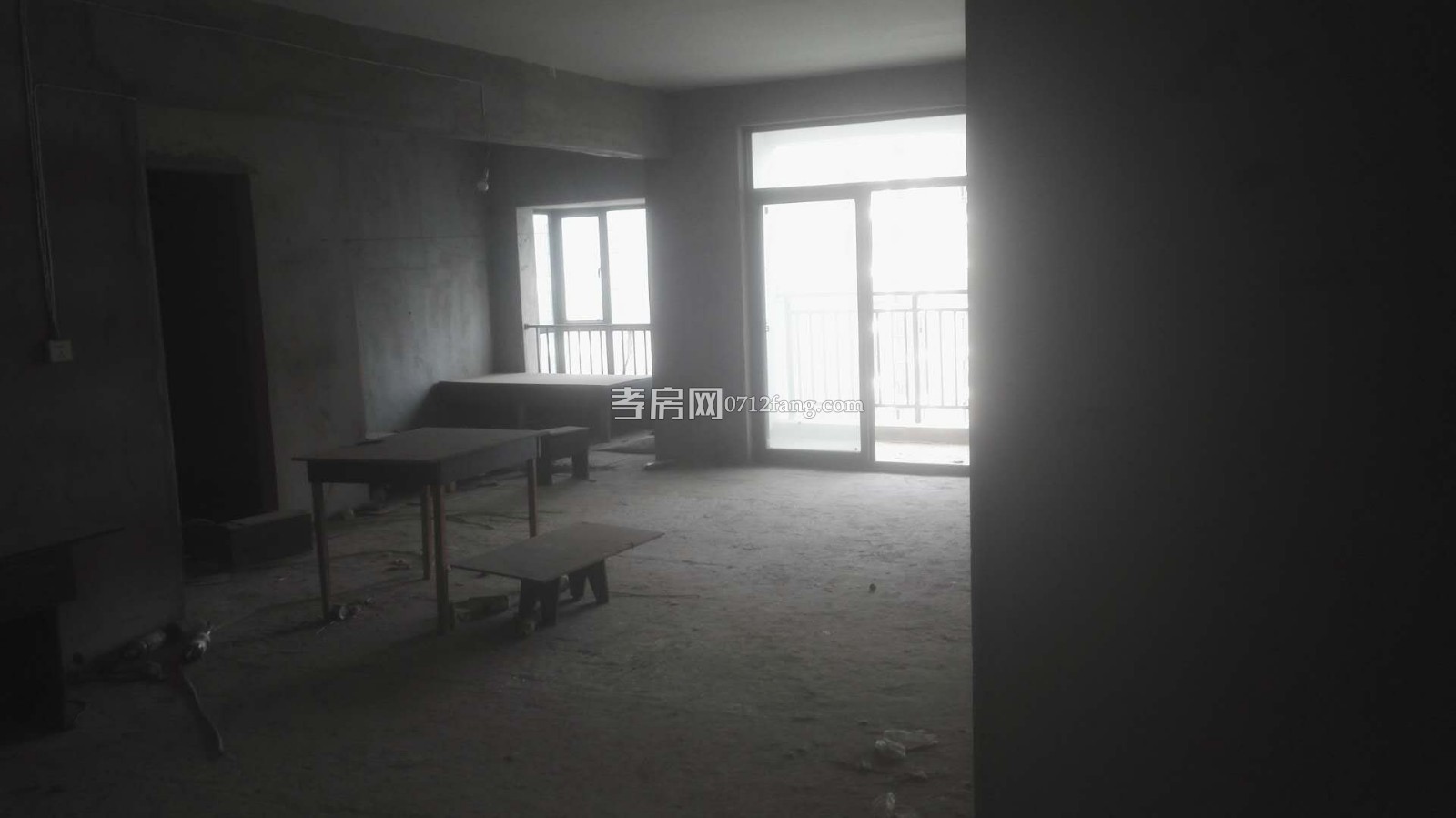     A3590 宇濟城中城 3/2/1 簡裝 3/6 兩證滿五  面積126平 售價55萬