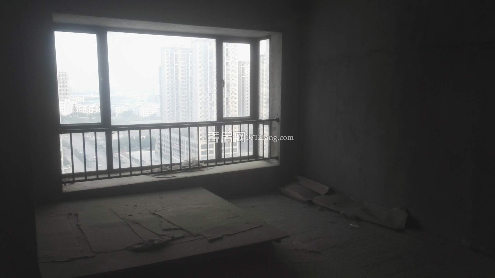 A3590宇济城中城3/2/1简装3/6两证满五面积126平售价55万