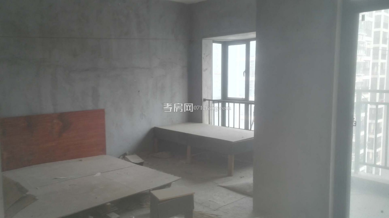 A3590宇济城中城3/2/1简装3/6两证满五面积126平售价55万