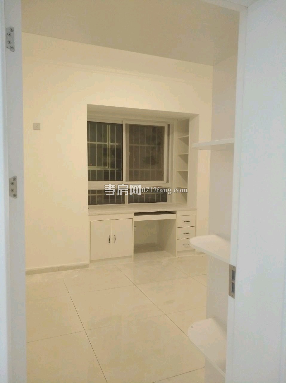 A3336南大大禹 3室2廳2衛(wèi)29/32精裝面積125.31平米售價96萬