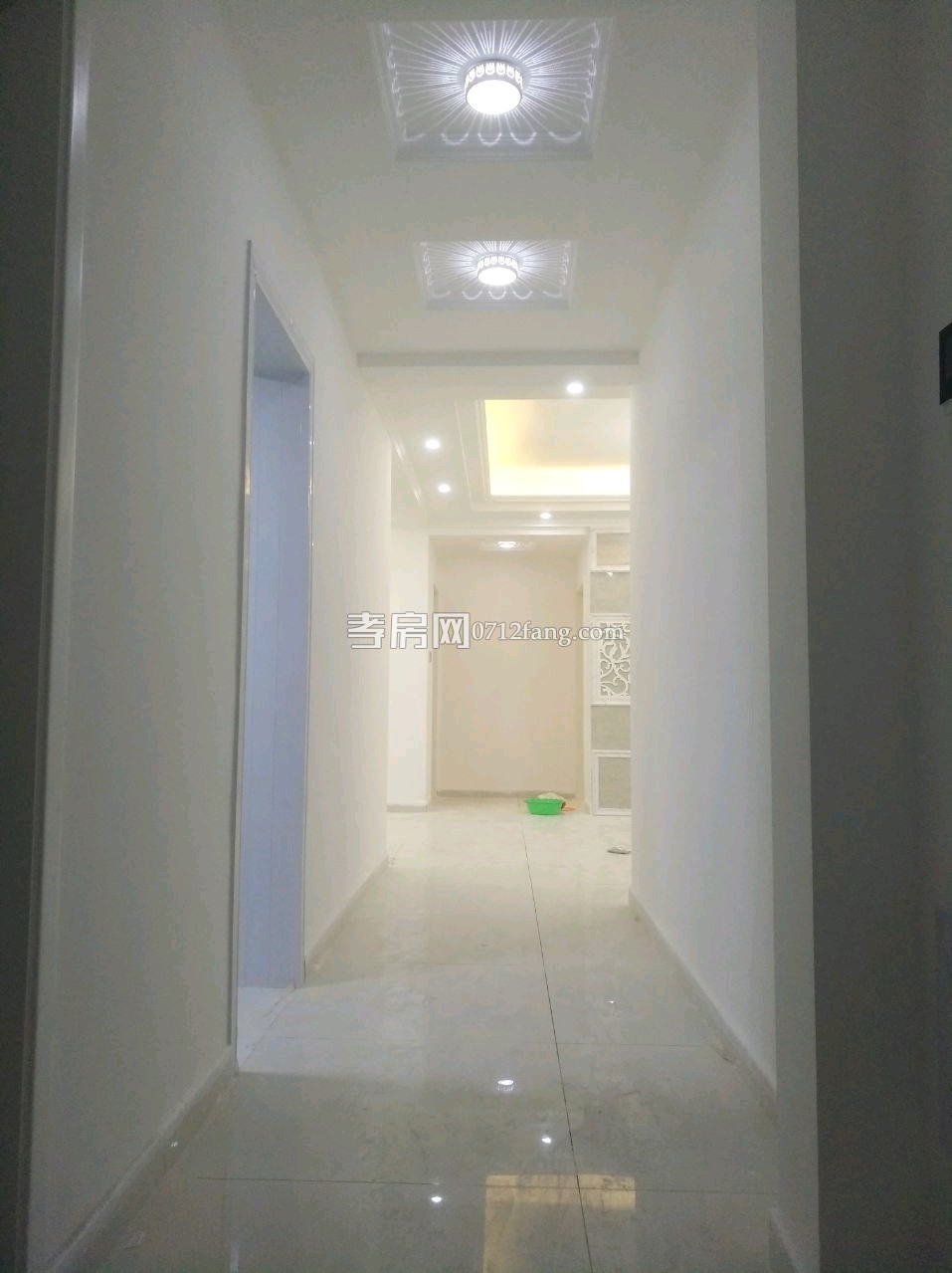 A3336南大大禹 3室2廳2衛(wèi)29/32精裝面積125.31平米售價96萬