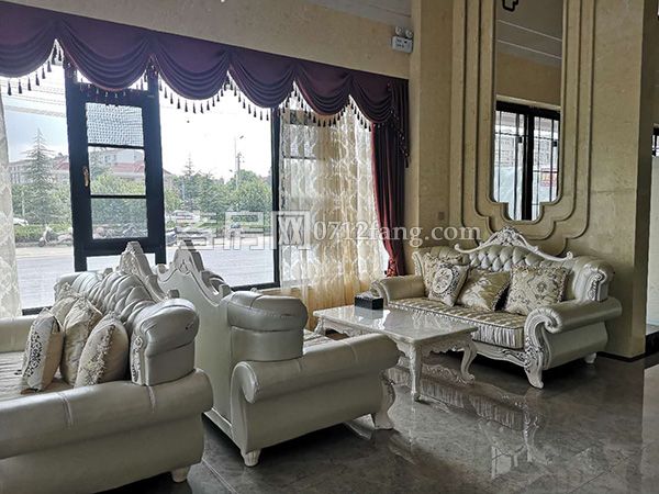 2018081317042054313wzr8bt.jpg 待客區(qū).jpg