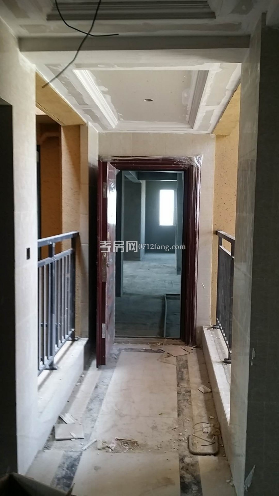 A3415文化路 對(duì)面國(guó)稅局單位房二室二廳一衛(wèi)做的新隔熱防水