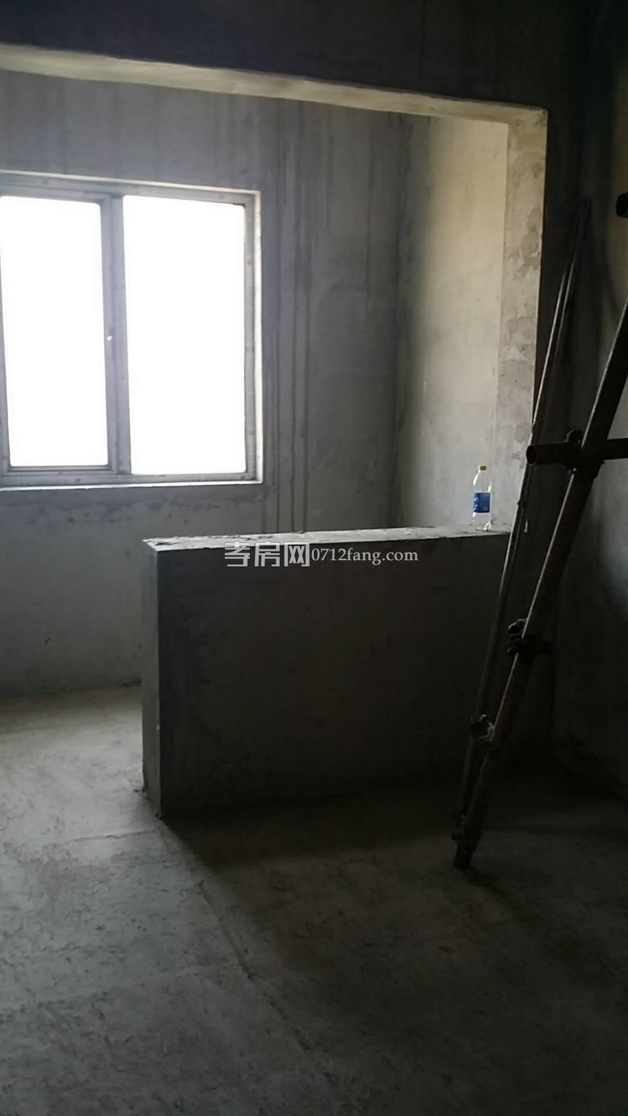 A3415文化路 對(duì)面國(guó)稅局單位房二室二廳一衛(wèi)做的新隔熱防水