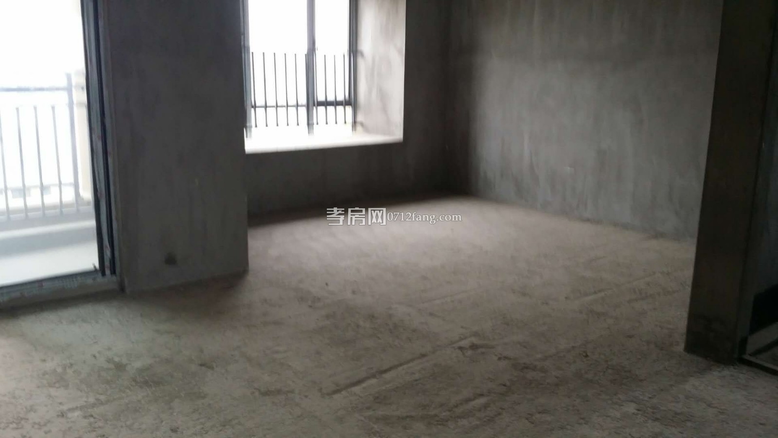 A3415文化路 對(duì)面國(guó)稅局單位房二室二廳一衛(wèi)做的新隔熱防水