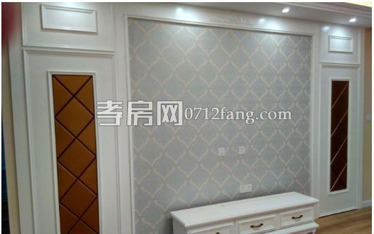 D1065后湖御景5/19精装3/2/2两证满五面积139.9平