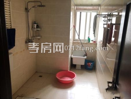 D1036乾坤陽(yáng)光3/2/2中裝4/6證滿二134平米118萬(wàn)