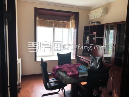 D1036乾坤陽(yáng)光3/2/2中裝4/6證滿二134平米118萬(wàn)