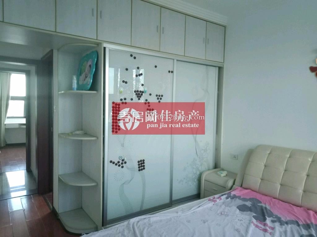 【潘佳房產(chǎn)推薦】中建國(guó)際花園一期114㎡ 高層南北通透精裝只要99萬(wàn)