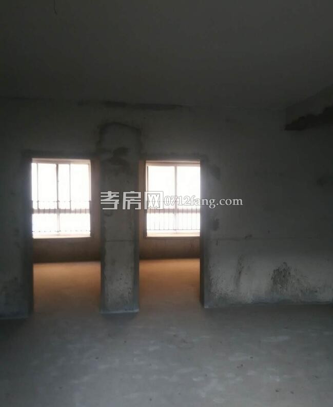 D1059香澳路步行街7/7精裝3/2/1兩證滿二拎包入住面積84.74平急售