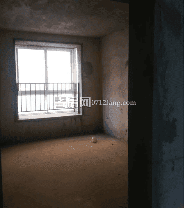 D1059香澳路步行街7/7精裝3/2/1兩證滿二拎包入住面積84.74平急售