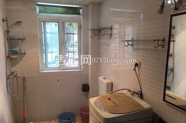 E277槐蔭天地證滿(mǎn)二年1樓帶花園139平米售價(jià)97萬(wàn)