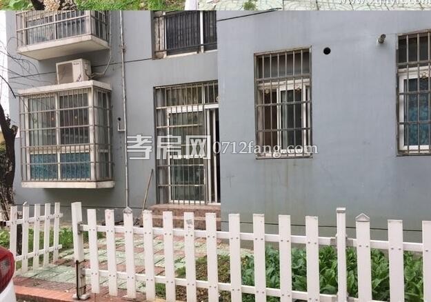 E277槐蔭天地證滿(mǎn)二年1樓帶花園139平米售價(jià)97萬(wàn)