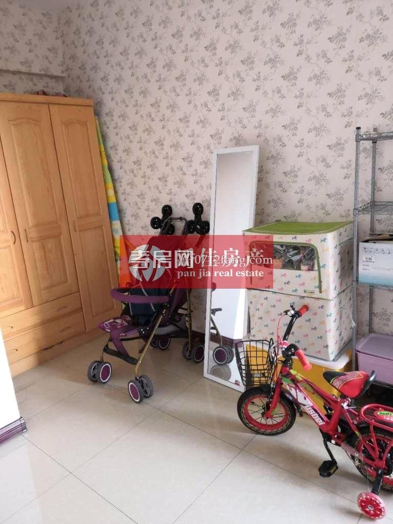 【潘佳房產(chǎn)推薦】【滿二保麗廣場 商業(yè)街105平高層精裝生活購物一體80萬】